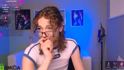 kevi here online show from October 3, 2025, 9:17 am