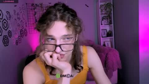 kevi here online show from November 2, 2025, 9:06 pm