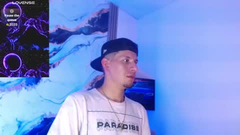 Snapshot of kevin__max_ chatting on June 9, 2026, 3:18 am Kev online show from June 9, 2026, 3:18 am