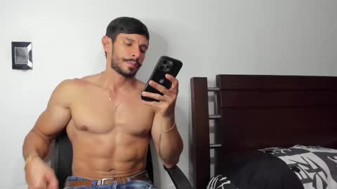 kevin_malone22 online show from December 22, 2025, 9:56 pm