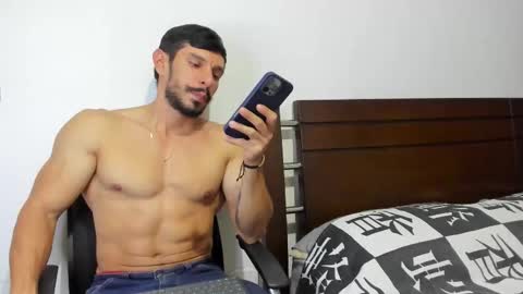 kevin_malone22 online show from March 25, 2026, 1:33 am