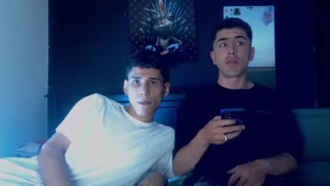 Snapshot of kevin_marlon chatting on December 5, 2024, 2:31 am Kevin y marlon online show from December 5, 2024, 2:31 am