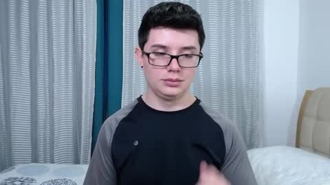 Kevin online show from December 16, 2025, 11:32 pm