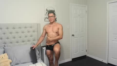 Snapshot of kevinkham chatting on October 1, 2025, 11:55 pm kevinkham online show from October 1, 2025, 11:55 pm