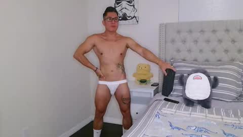 Snapshot of kevinkham chatting on October 21, 2025, 11:27 pm kevinkham online show from October 21, 2025, 11:27 pm