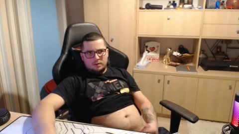 Kevinn online show from October 22, 2025, 7:24 pm