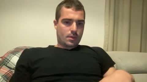 kevinpillobello online show from November 24, 2025, 4:51 pm