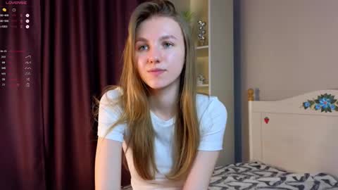 Snapshot of keylalong chatting on February 22, 2025, 3:14 pm Hi Im Mary Glad to see you in my room PVT is open online show from February 22, 2025, 3:14 pm
