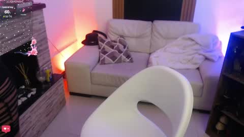 Keyla  online show from May 20, 2026, 10:32 am