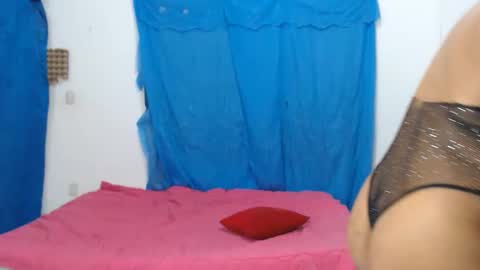 Keylli online show from April 17, 2026, 12:13 am