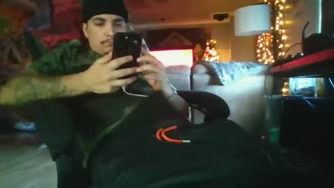 keyway1 online show from November 28, 2025, 7:16 pm