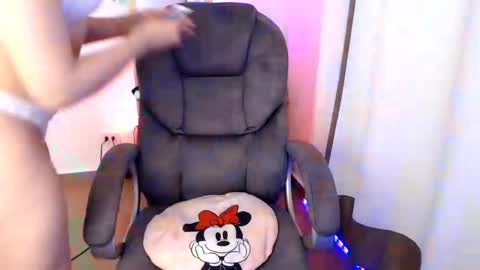 Snapshot of khal_girl chatting on November 12, 2025, 4:24 am Liss online show from November 12, 2025, 4:24 am