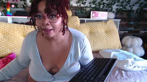 Snapshot of khayaparker chatting on January 4, 2025, 5:05 pm Khaya online show from January 4, 2025, 5:05 pm