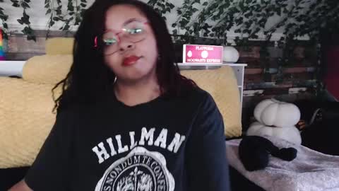 Snapshot of khayaparker chatting on February 11, 2025, 7:16 pm Khaya online show from February 11, 2025, 7:16 pm