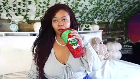 Snapshot of khayaparker chatting on February 24, 2025, 1:31 pm Khaya online show from February 24, 2025, 1:31 pm