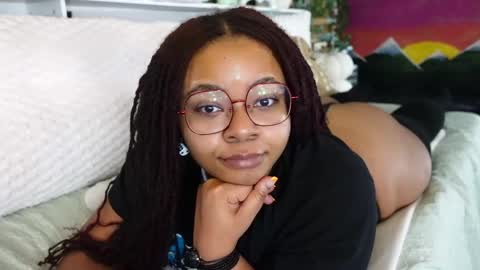 Snapshot of khayaparker chatting on February 27, 2025, 8:31 pm Khaya online show from February 27, 2025, 8:31 pm