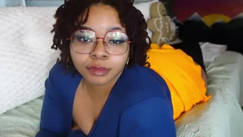 Snapshot of khayaparker chatting on March 9, 2025, 10:30 pm Khaya online show from March 9, 2025, 10:30 pm