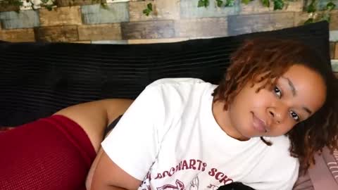 Snapshot of khayaparker chatting on October 9, 2025, 6:28 pm Khaya online show from October 9, 2025, 6:28 pm