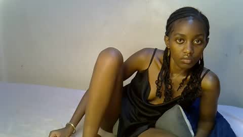 Snapshot of kheisah chatting on October 9, 2025, 9:35 pm kheisah online show from October 9, 2025, 9:35 pm