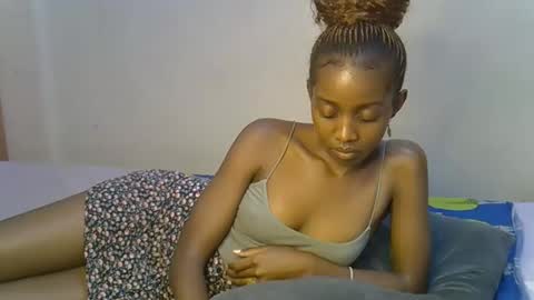 Snapshot of kheisah chatting on November 9, 2025, 8:18 pm kheisah online show from November 9, 2025, 8:18 pm