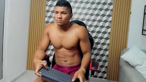 Snapshot of khen_west1 chatting on March 11, 2025, 10:20 pm khen_west1 online show from March 11, 2025, 10:20 pm