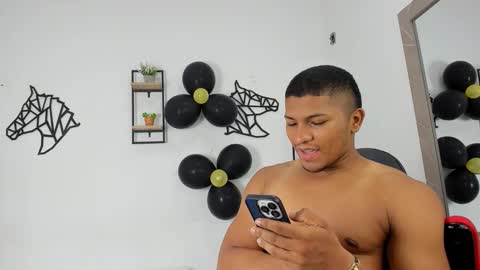 Snapshot of khen_west1 chatting on September 24, 2025, 7:06 pm khen_west1 online show from September 24, 2025, 7:06 pm