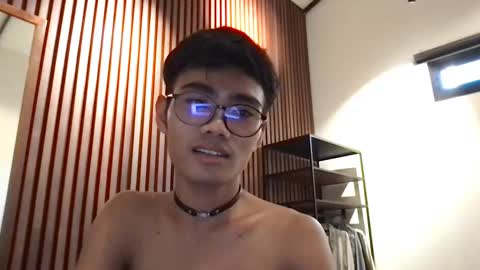 khkitty73 online show from March 11, 2025, 8:09 am
