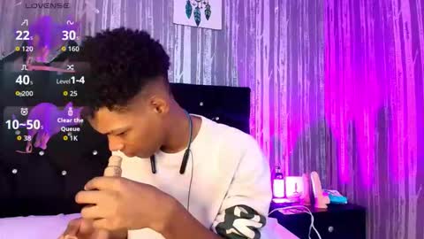 khler_angelis online show from December 3, 2025, 12:25 pm