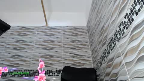 khloe33 online show from November 16, 2025, 7:19 pm