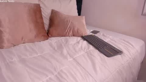 Khloe Cute online show from April 16, 2026, 5:25 pm