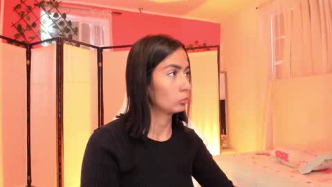 Snapshot of khloe_houston chatting on November 1, 2025, 12:51 pm Khloe online show from November 1, 2025, 12:51 pm