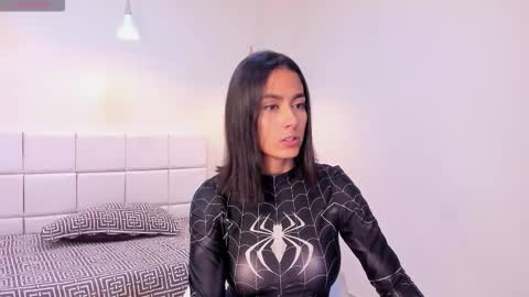 Khloe online show from January 19, 2026, 1:04 pm