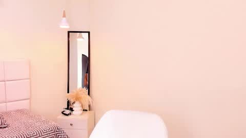 Khloe online show from February 4, 2026, 2:23 pm