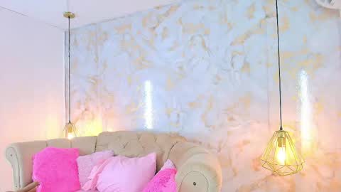 Khloe online show from April 15, 2026, 5:58 am