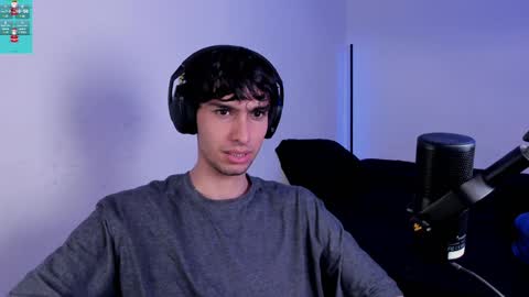 Snapshot of khozler_ chatting on December 21, 2024, 6:12 pm khozler_ online show from December 21, 2024, 6:12 pm