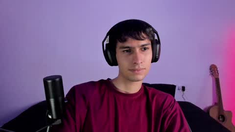 Snapshot of khozler_ chatting on January 17, 2025, 1:03 pm khozler_ online show from January 17, 2025, 1:03 pm
