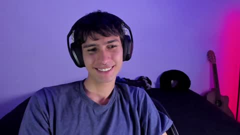 Snapshot of khozler_ chatting on February 2, 2025, 1:55 am khozler_ online show from February 2, 2025, 1:55 am