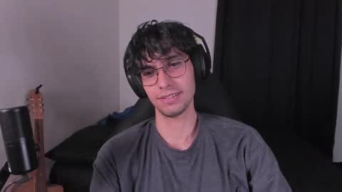 Snapshot of khozler_ chatting on September 15, 2025, 5:18 am khozler_ online show from September 15, 2025, 5:18 am