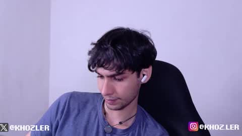 khozler_ online show from February 5, 2026, 3:55 am