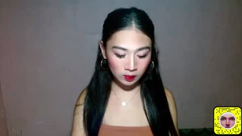 Kiana online show from September 13, 2025, 2:17 pm