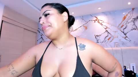 Snapshot of kiana_cream chatting on June 27, 2026, 12:22 pm N M online show from June 27, 2026, 12:22 pm