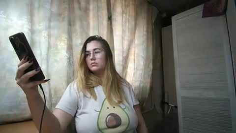 kianna_dior_ online show from December 14, 2024, 11:07 am