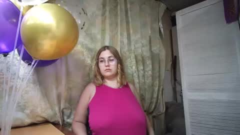 kianna_dior_ online show from February 8, 2025, 7:27 pm