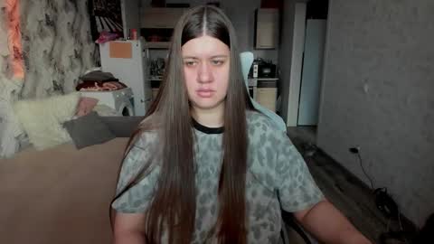 kianna_dior_ online show from November 19, 2025, 9:53 am