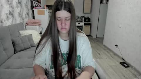 kianna_dior_ online show from November 26, 2025, 10:38 am