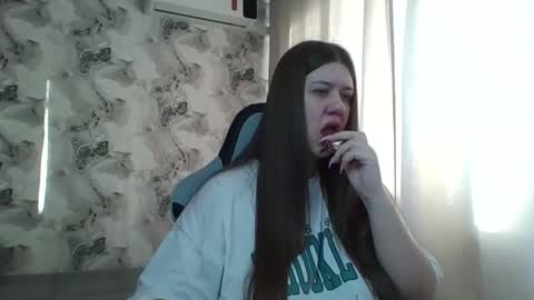 kianna_dior_ online show from February 12, 2026, 10:32 am