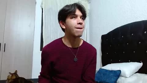 Snapshot of kianryu chatting on September 26, 2025, 2:37 am Adrian Chlloe online show from September 26, 2025, 2:37 am