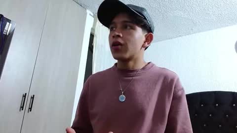 Snapshot of kianryu chatting on October 1, 2025, 4:18 am Adrian Chlloe online show from October 1, 2025, 4:18 am