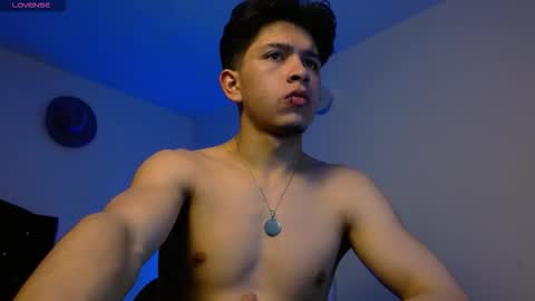 Snapshot of kianryu chatting on February 1, 2026, 4:22 am Adrian Chlloe online show from February 1, 2026, 4:22 am