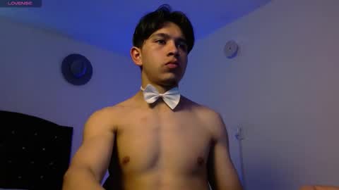 Snapshot of kianryu chatting on February 21, 2026, 7:26 pm Adrian Chlloe online show from February 21, 2026, 7:26 pm